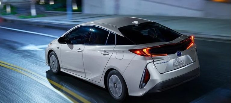 2021-Toyota-Prius-Prime-2-768x344